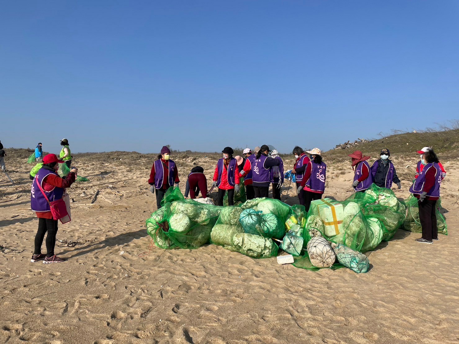 1120305狗嶼灣淨灘照片_3