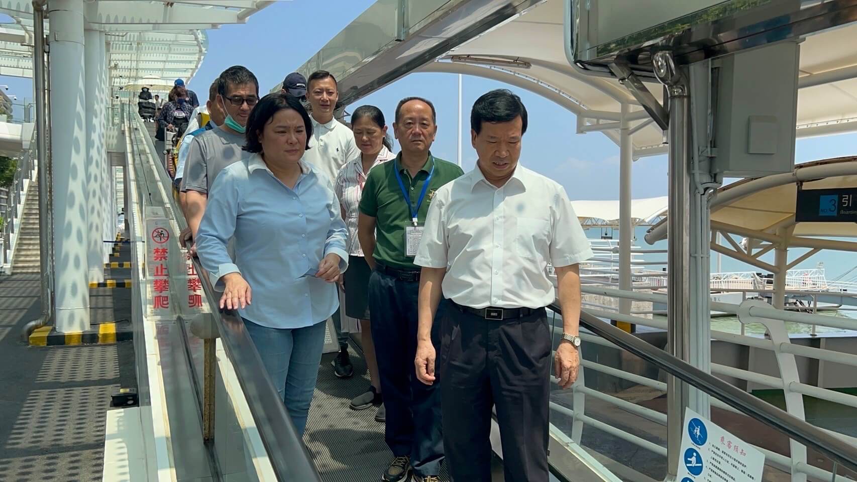 AD469B72-FEB0-47F3-8D40-7C0463398E10