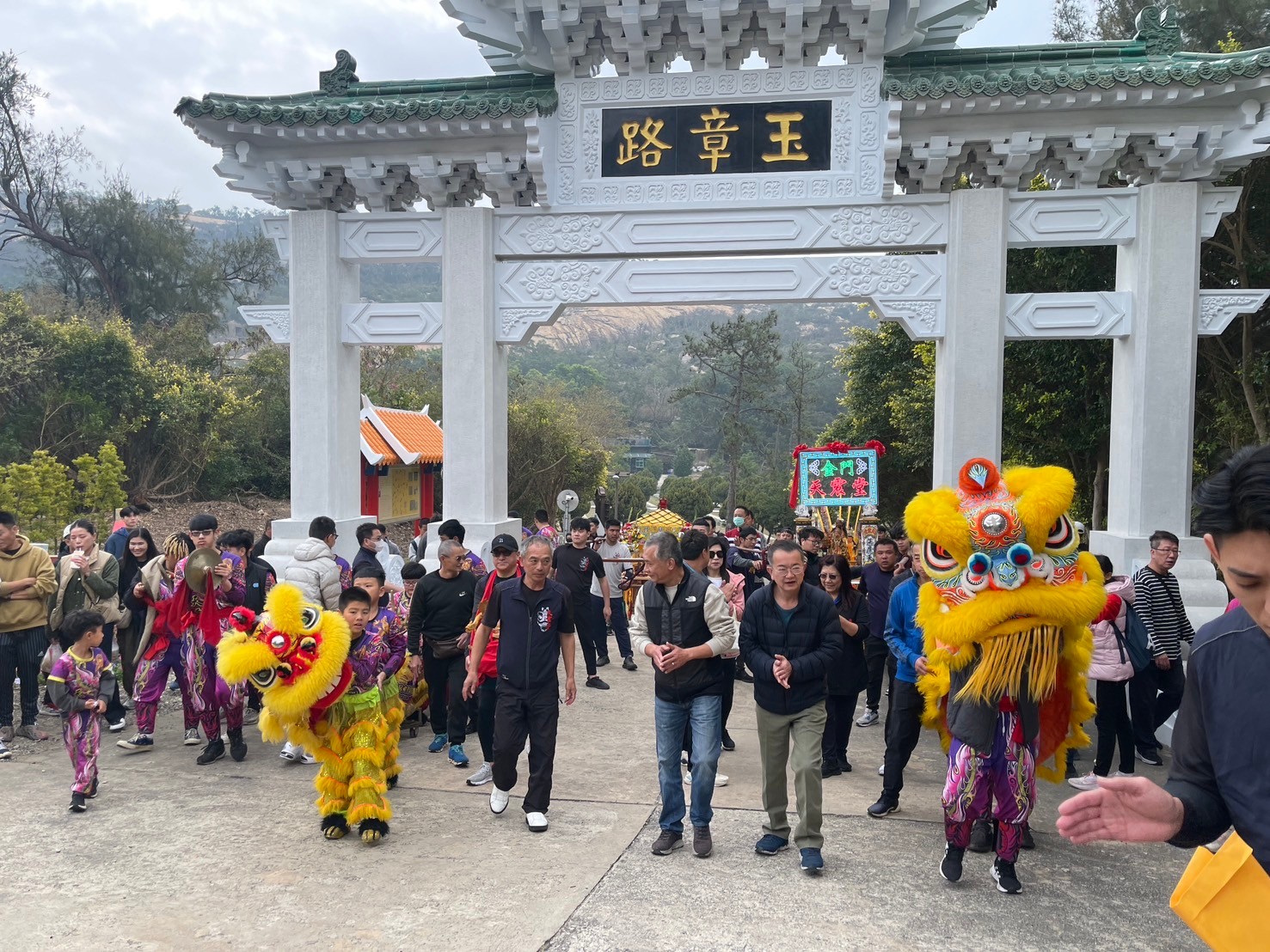 金門初九天公生 天震堂醒獅團百人登高祈福