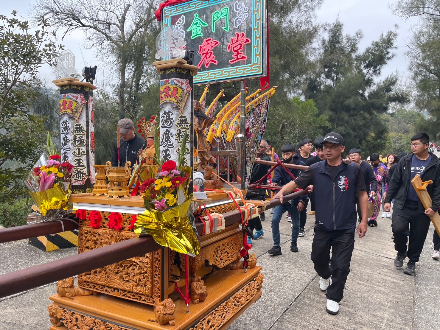 金門初九天公生 天震堂醒獅團百人登高祈福