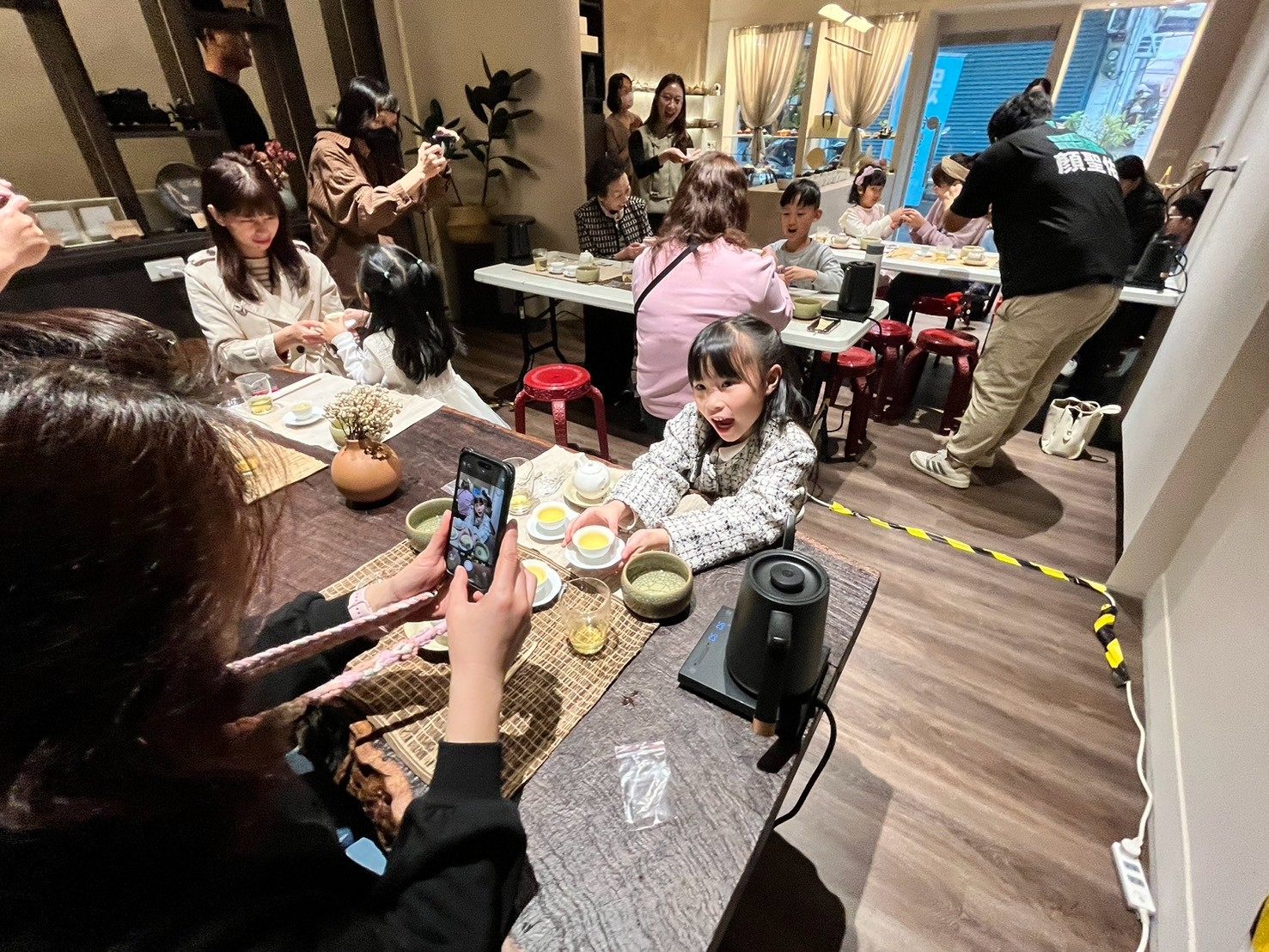 關懷婦女權益、關注司法正義!金門民眾黨辦三月挺女子—親子茶藝活動 關懷婦女權益、關注司法正義!金門民眾黨辦三月挺女子—親子茶藝活動