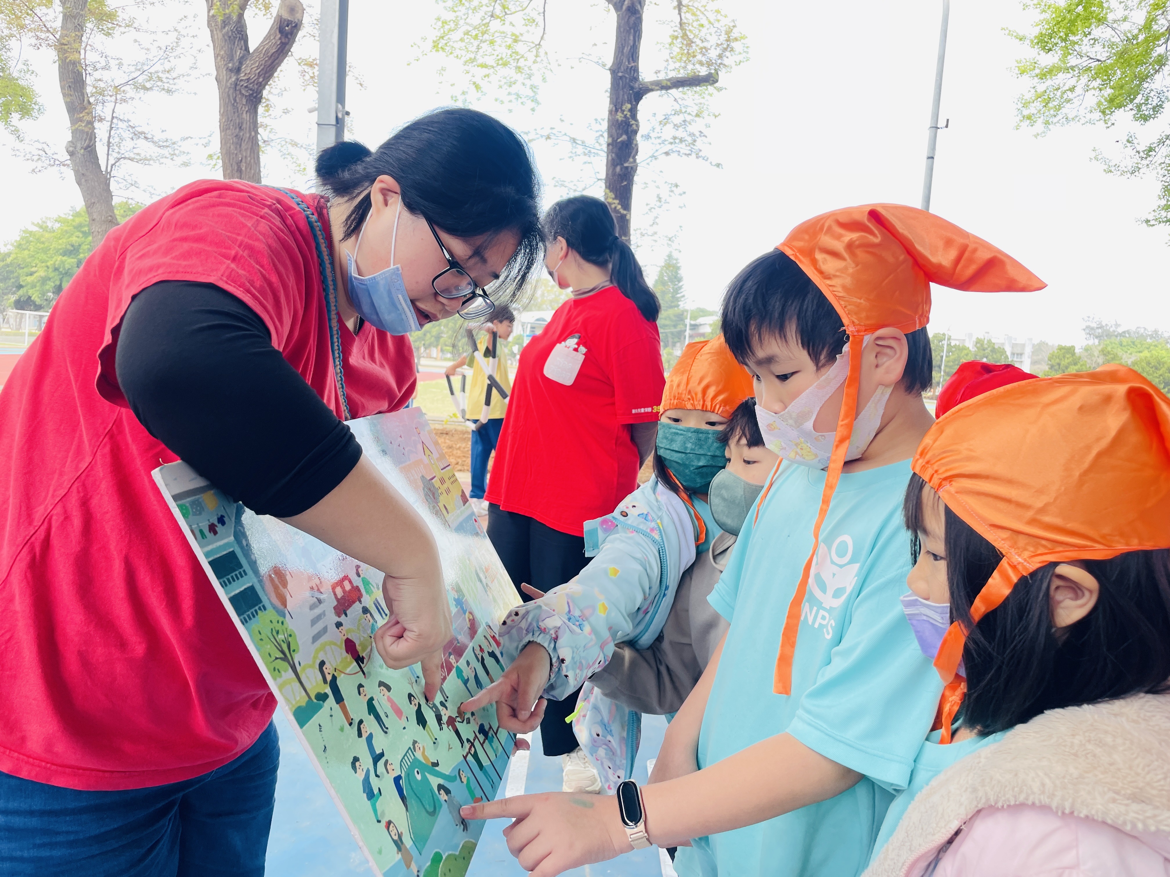 金門家扶小紅帽歷險記 帶領學童學習自我保護知能
