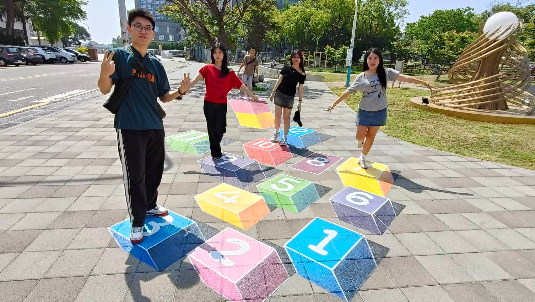 迎接51陸客金湖鎮新亮點!3D互動彩繪登場 迎接51陸客金湖鎮新亮點!3D互動彩繪登場