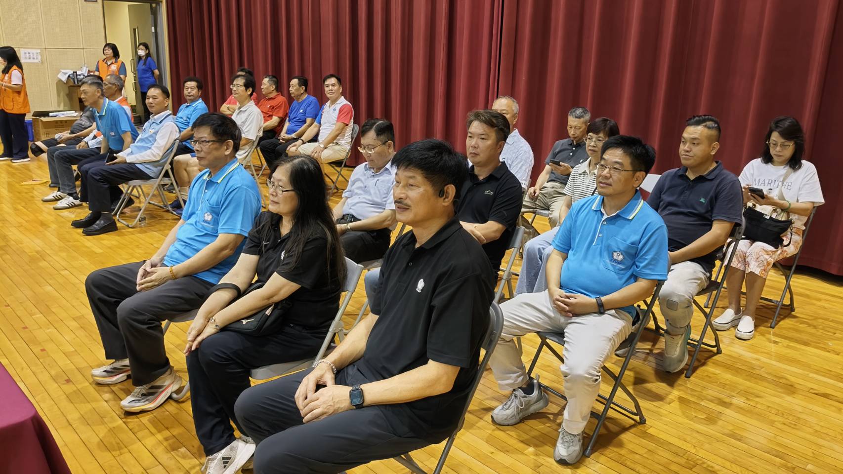 全國大專校院教職員羽球賽首次跨海金大 350人以球會友 全國大專校院教職員羽球賽首次跨海金大 350人以球會友