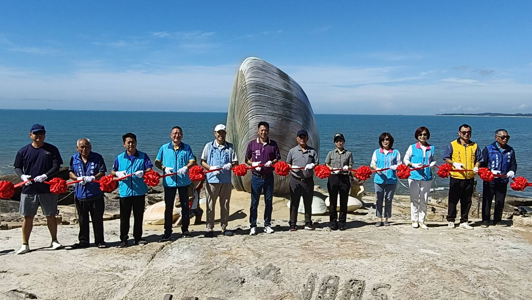 2025金湖花蛤季開跑 千人蛤苗放流暨成功花蛤裝置藝術啟用典禮 2025金湖花蛤季開跑 千人蛤苗放流暨成功花蛤裝置藝術啟用典禮