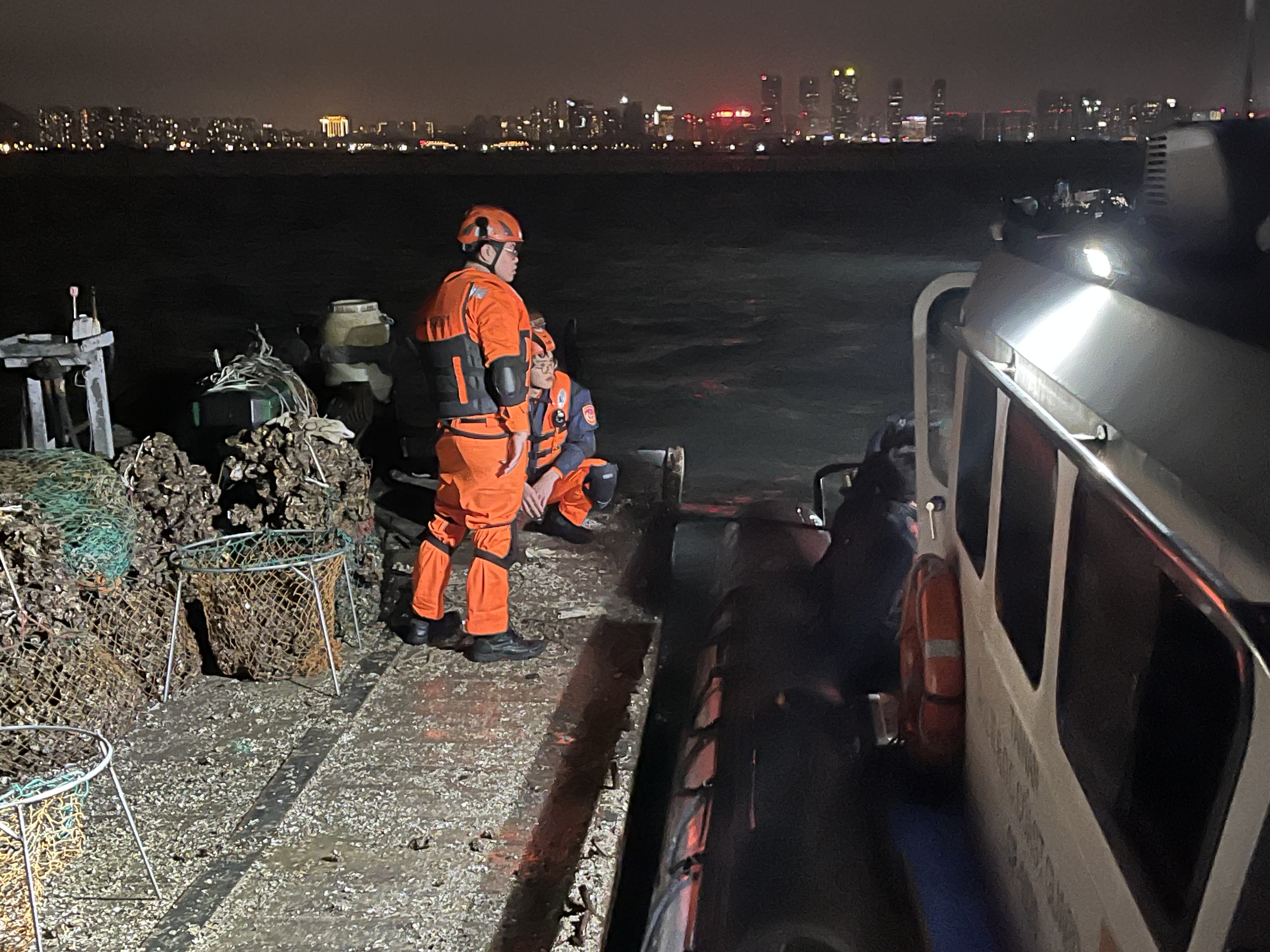 金門違建蚵棚成國安漏洞 海巡署回應了 金門違建蚵棚成國安漏洞 海巡署回應了