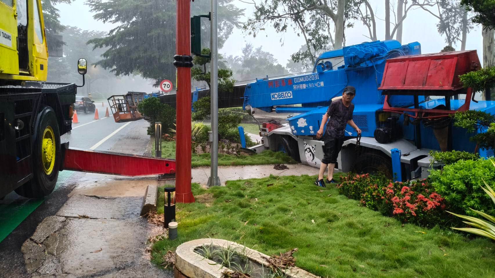 金門大雨特報 全島大淹水 商家苦不堪言 金門大雨特報 全島大淹水 商家苦不堪言
