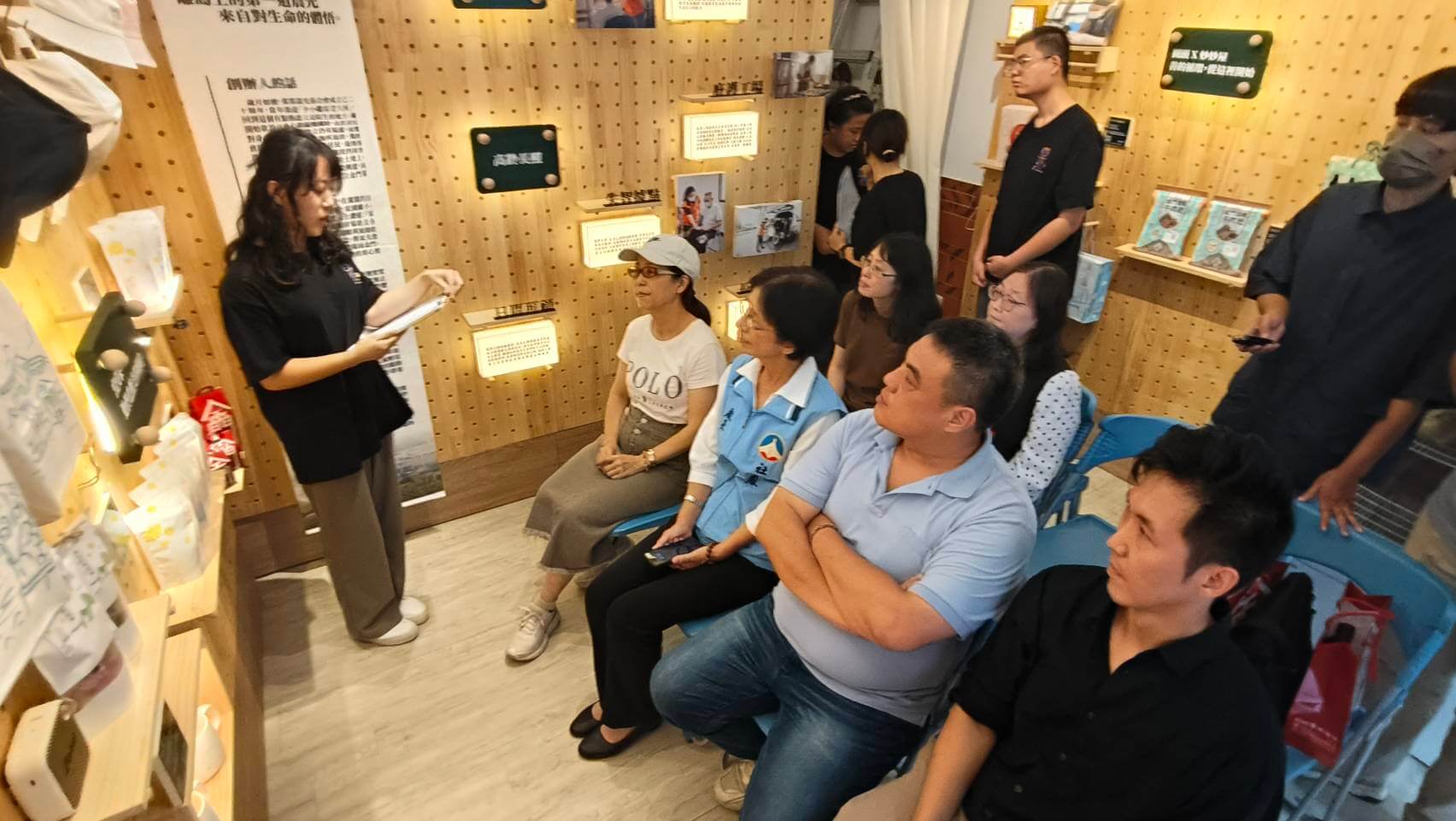 庇護員走進人群 金門妙妙屋庇護工場後浦店開幕 庇護員走進人群 金門妙妙屋庇護工場後浦店開幕