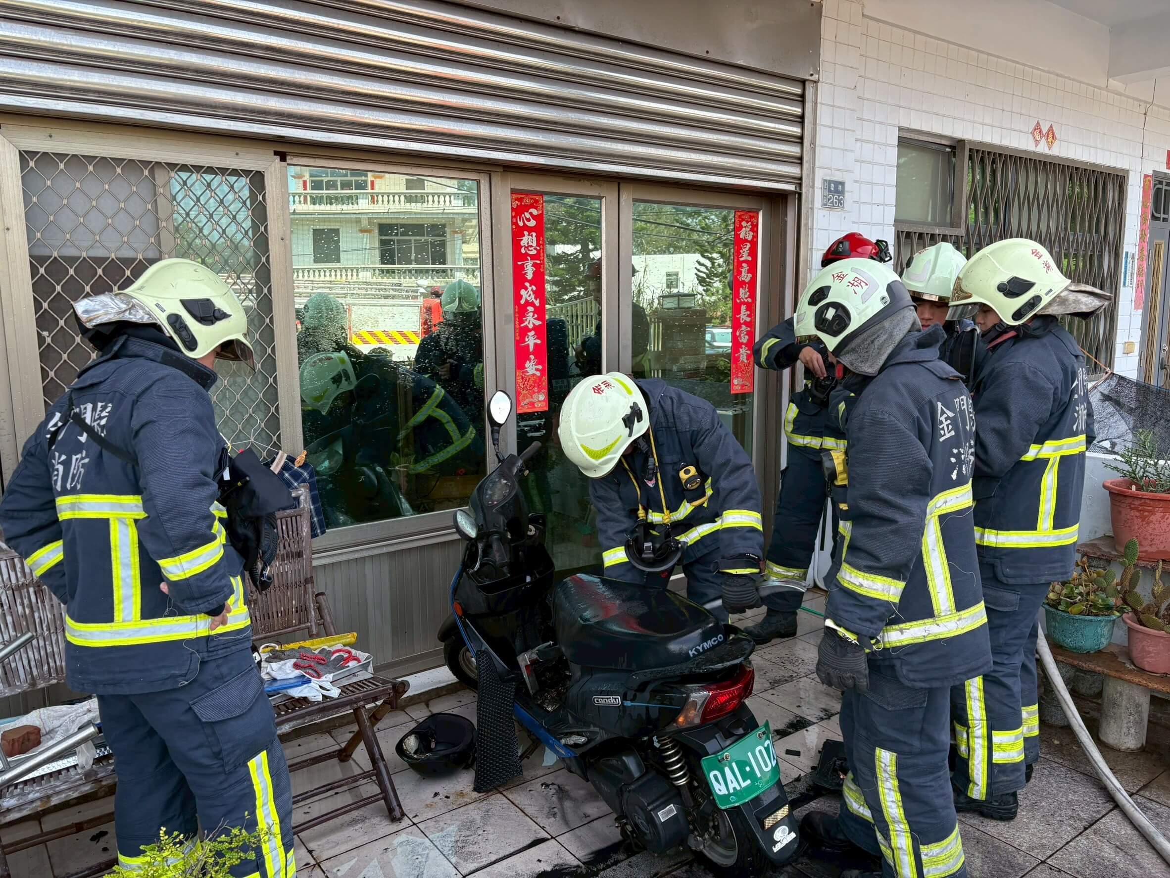 金門瓊林驚傳電動機車火警 湖消迅速馳援 金門瓊林驚傳電動機車火警 湖消迅速馳援