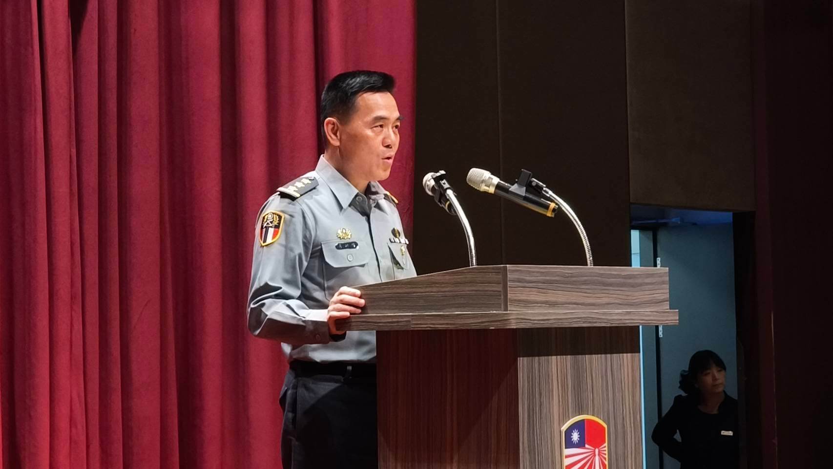 陸軍司令呂坤修上將對823英雄及遺族表達崇高敬意