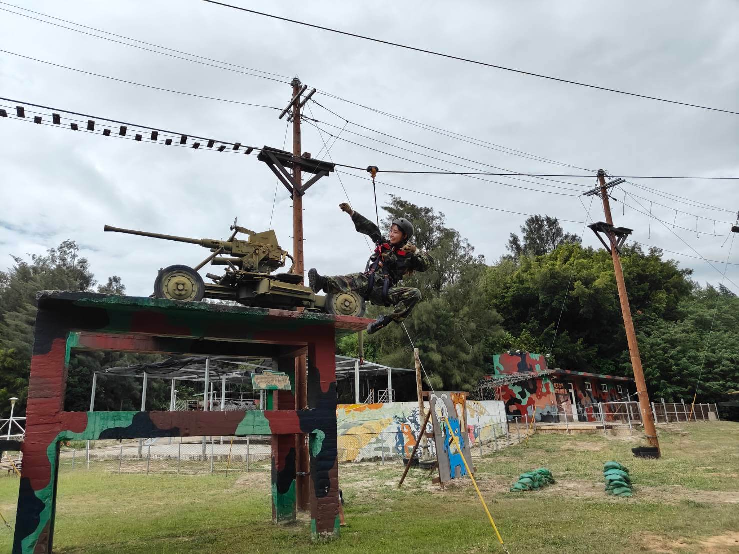 柳營多元極限體驗園區打造年度聖誕月活動「聖誕任務：機密雪橇行動」