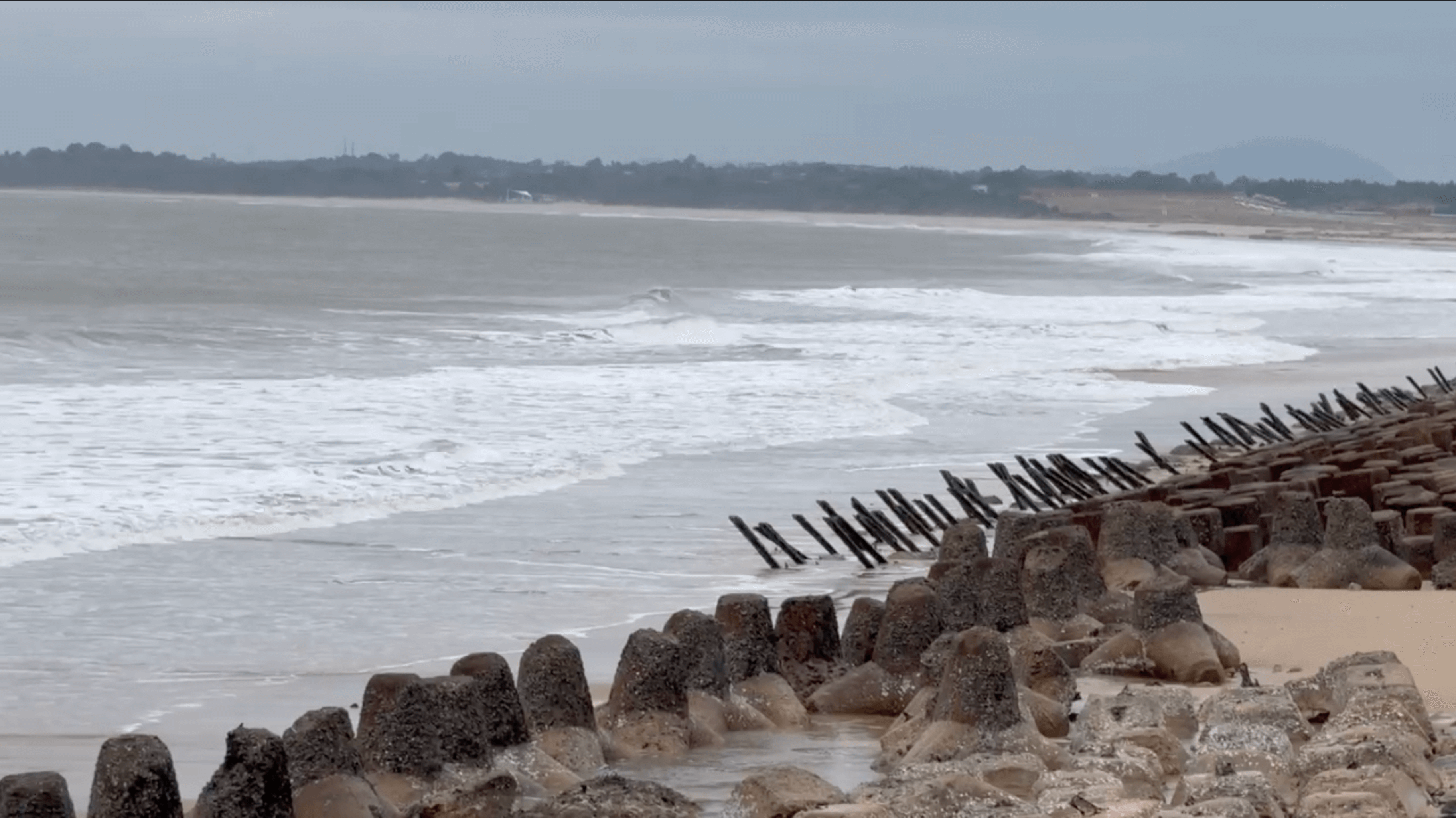 金門12日海空交通因鳳凰颱風全面中斷
