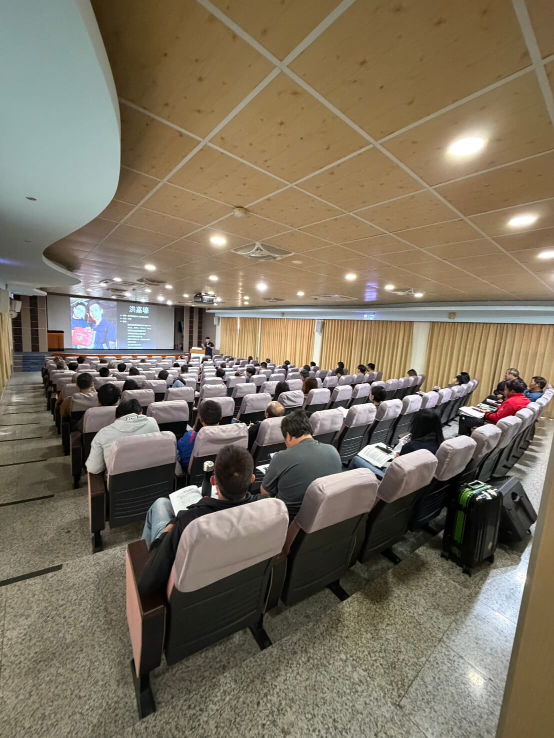 金門縣政府辦理急救人員安全衛生教育訓練　62 名公私部門人員參訓