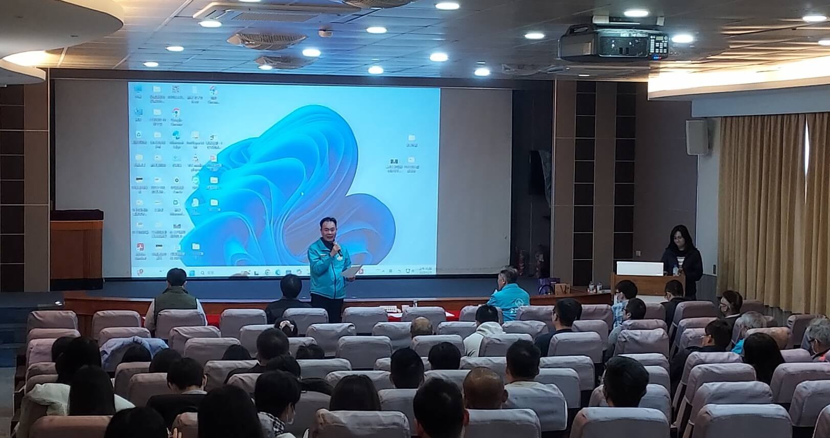 智匯金門:生成式AI創新黑客松成果發表圓滿成功 16支跨域團隊展現公部門AI創新能量 智匯金門:生成式AI創新黑客松成果發表圓滿成功 16支跨域團隊展現公部門AI創新能量