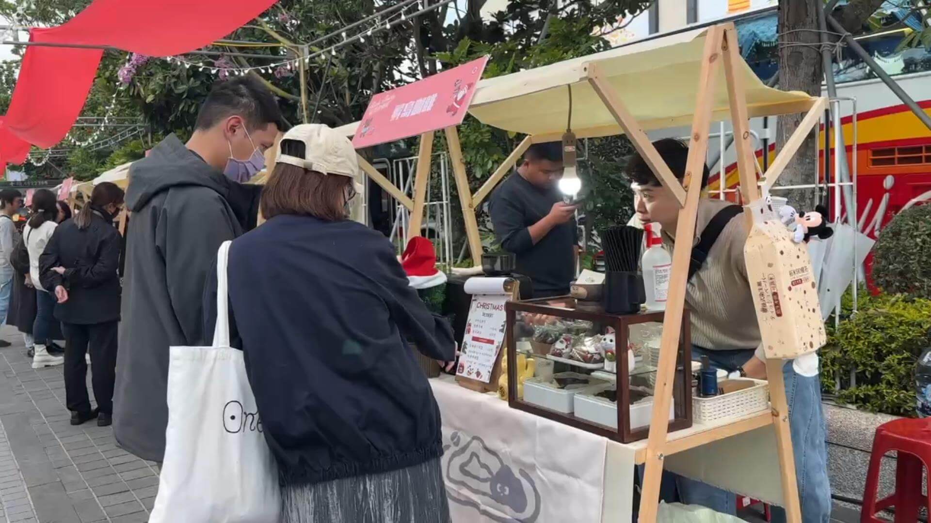 昇恆昌金湖廣場吃貨市集週末開趴 昇恆昌金湖廣場吃貨市集週末開趴