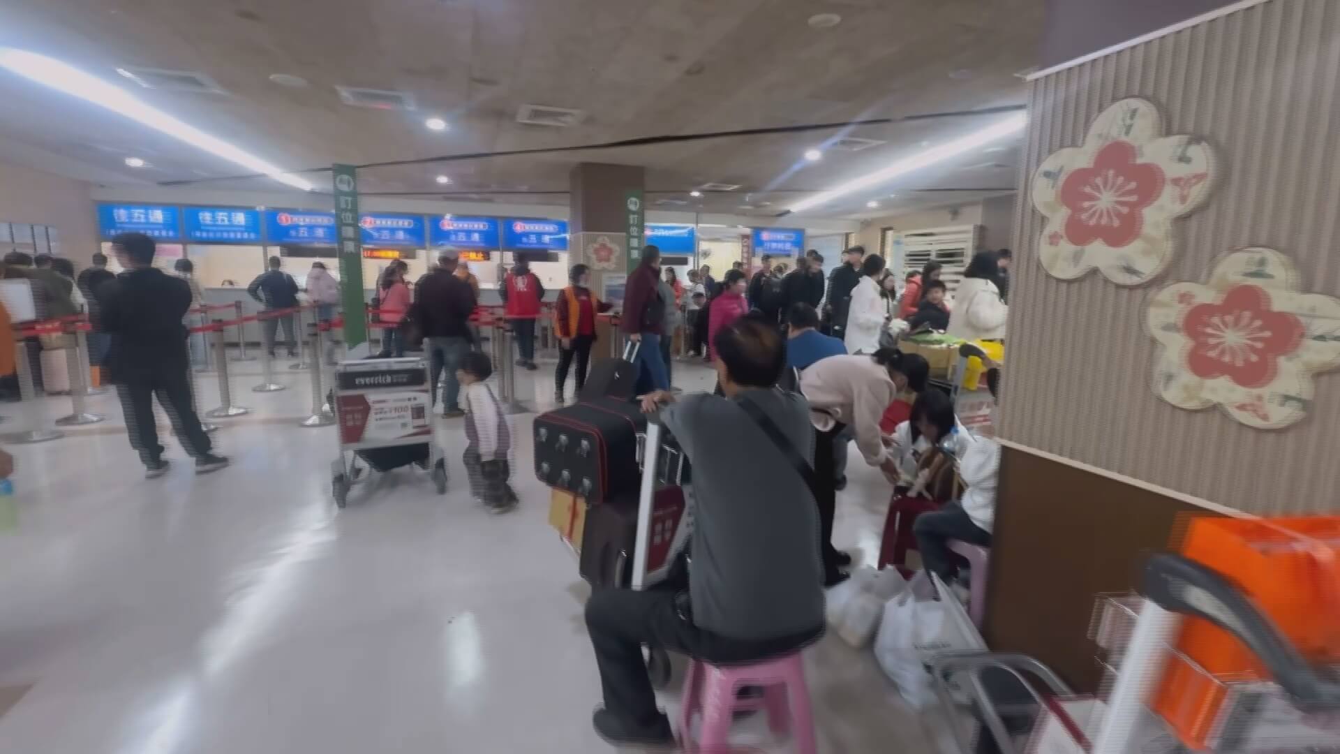 馬拉松配套不足　陸客因船班量能不足一度滯留