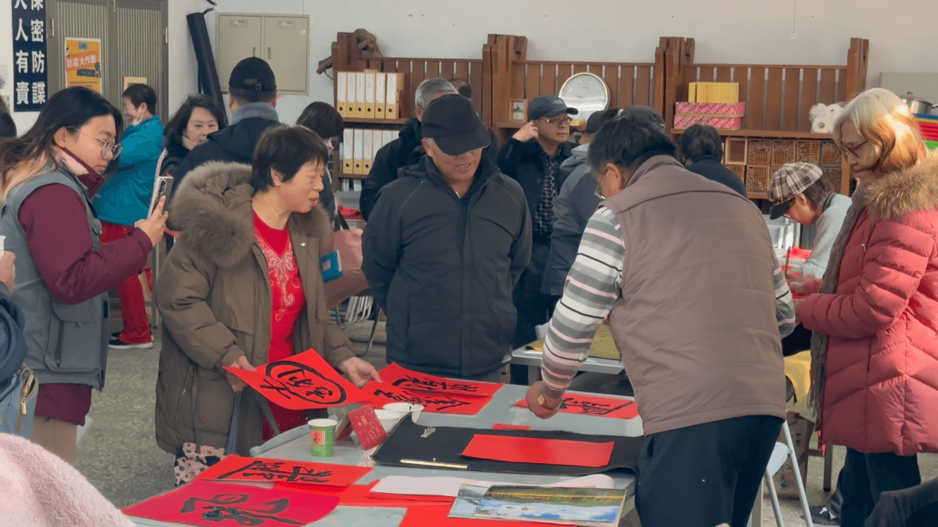 金門退役軍官協會邀書法大師　植物園贈春聯給民眾