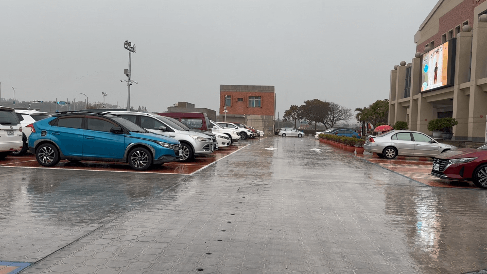 金門縣運動發展中心金城體育館停車場 系統建置中免費開放 金門縣運動發展中心金城體育館停車場 系統建置中免費開放