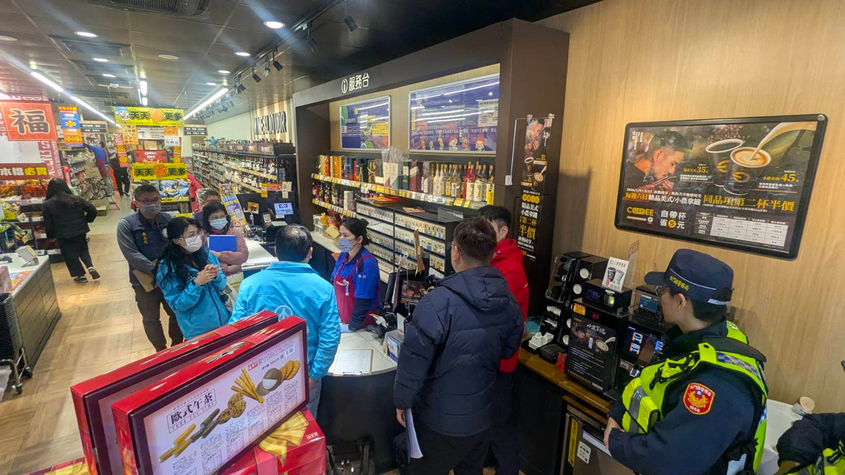 縣府春節前聯合稽查大型賣場　強化公共安全讓縣民安心採買過好年