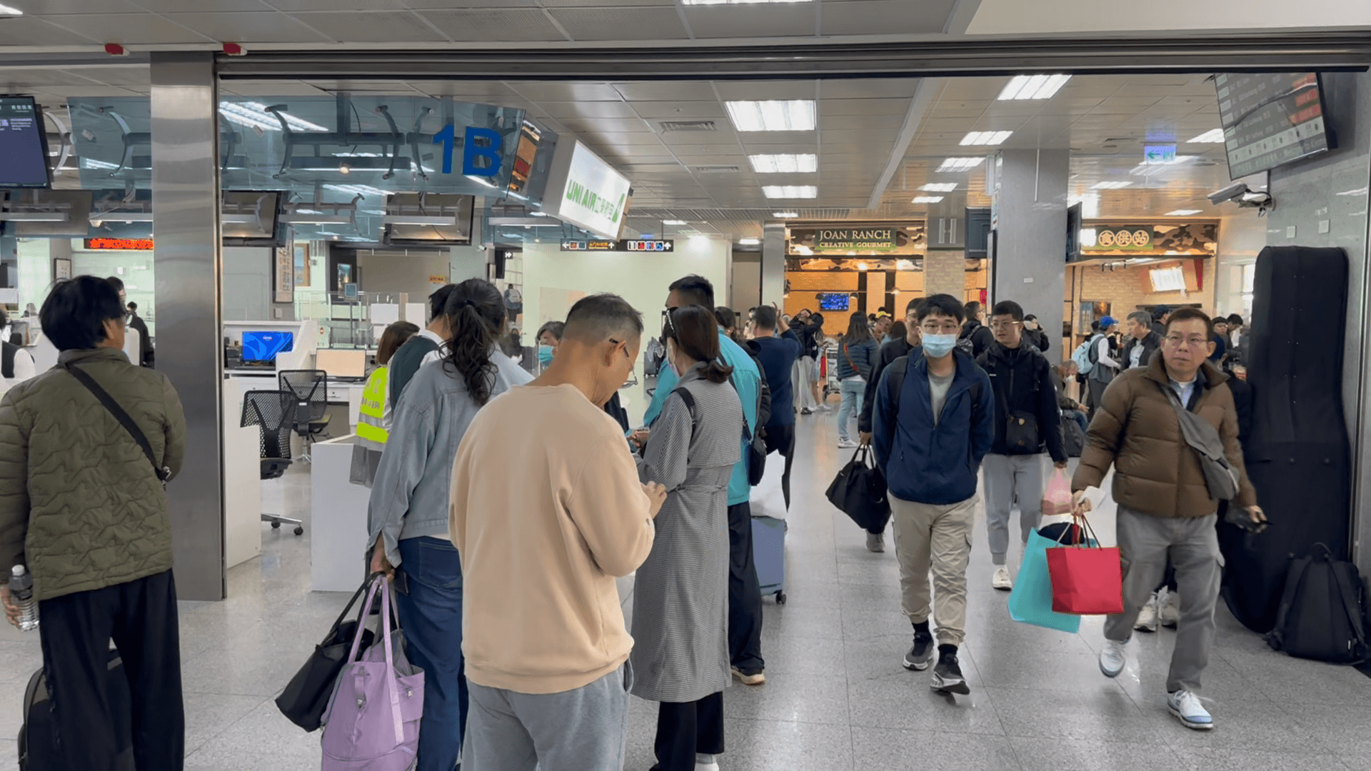 金門機場濃霧擾航　6架次受影響數百旅客行程延誤