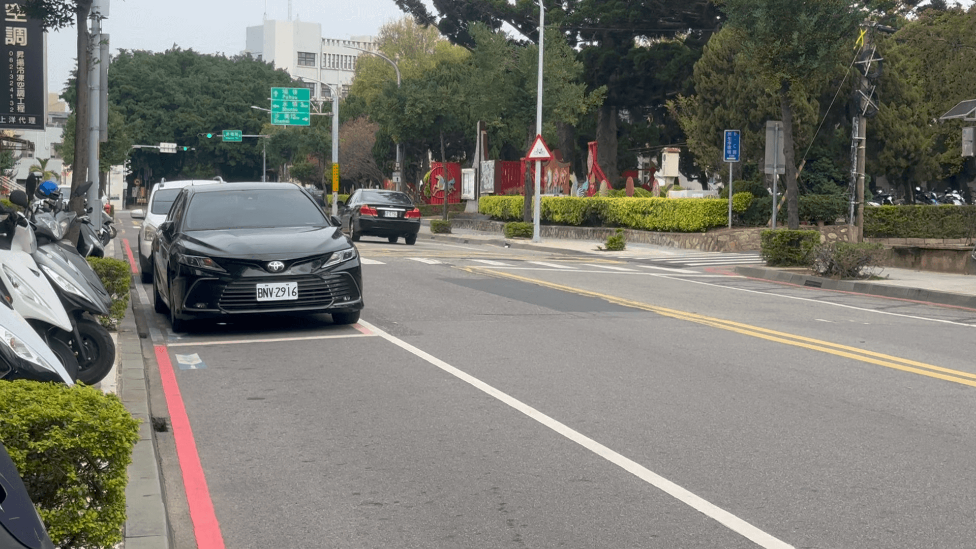 金城市區民生路段4月起路邊停車格收費