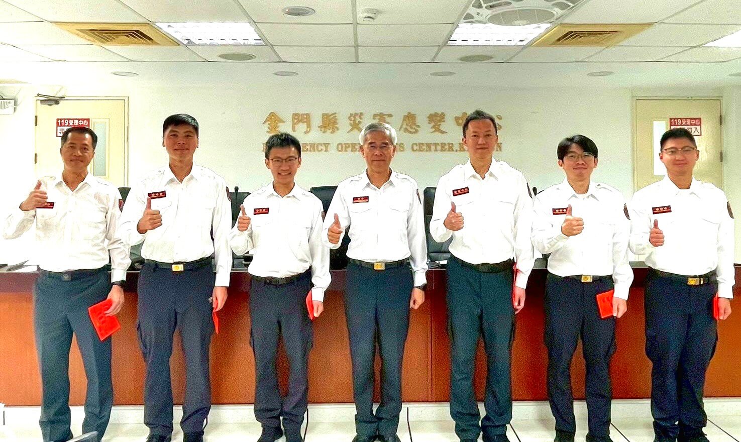 住宅火警成功救援受困長者　消防局長頒發慰勞金嘉勉同仁