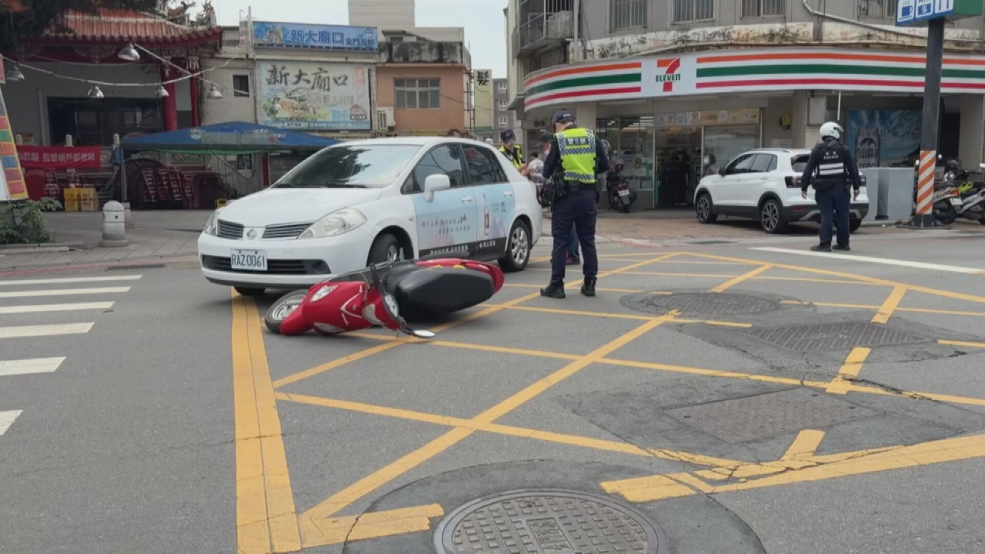 金城鎮民權路西南門里公所前路段交通事故