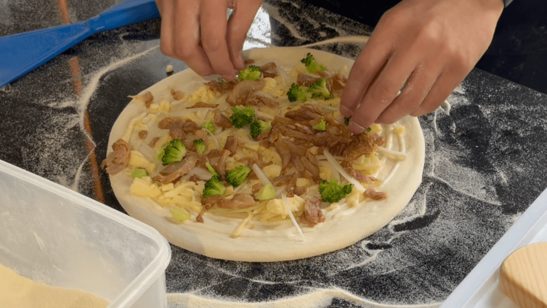 金門在地鮮乳變身窯烤美味　金牪披薩打造特色新食力