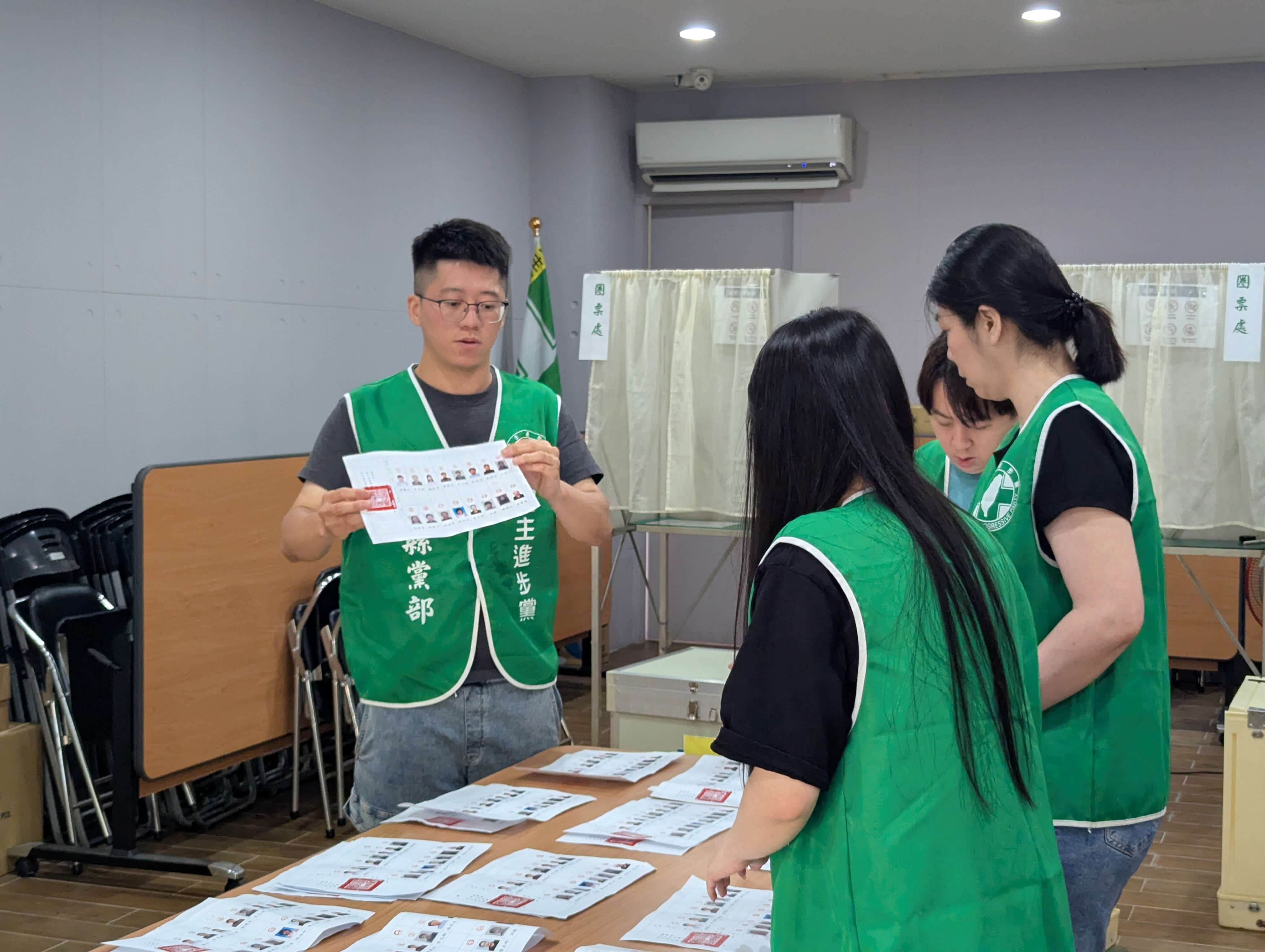 民進黨金門縣黨部完成改選　游騰弘當選新任主委、曾育淵全代三連霸