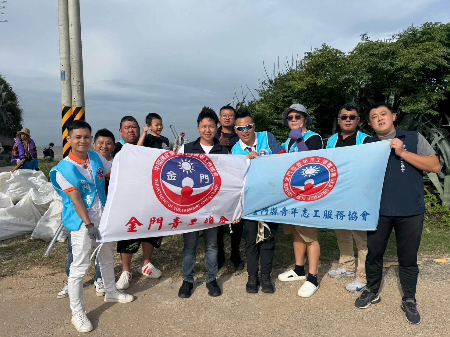 海好友你!西浦頭淨灘行動登場 青年志工攜手守護金門海岸環境 海好友你!西浦頭淨灘行動登場 青年志工攜手守護金門海岸環境