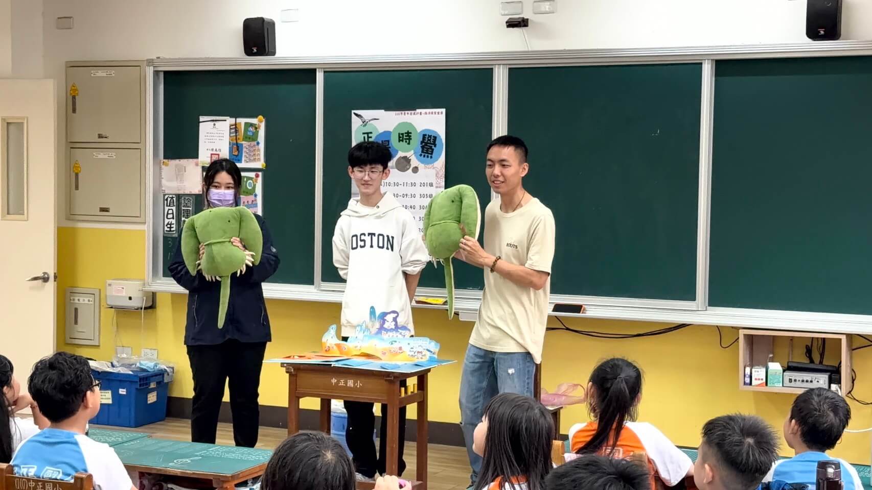 水試所跨界聯手推動海洋保育,到校宣導活動開放申請 水試所跨界聯手推動海洋保育,到校宣導活動開放申請