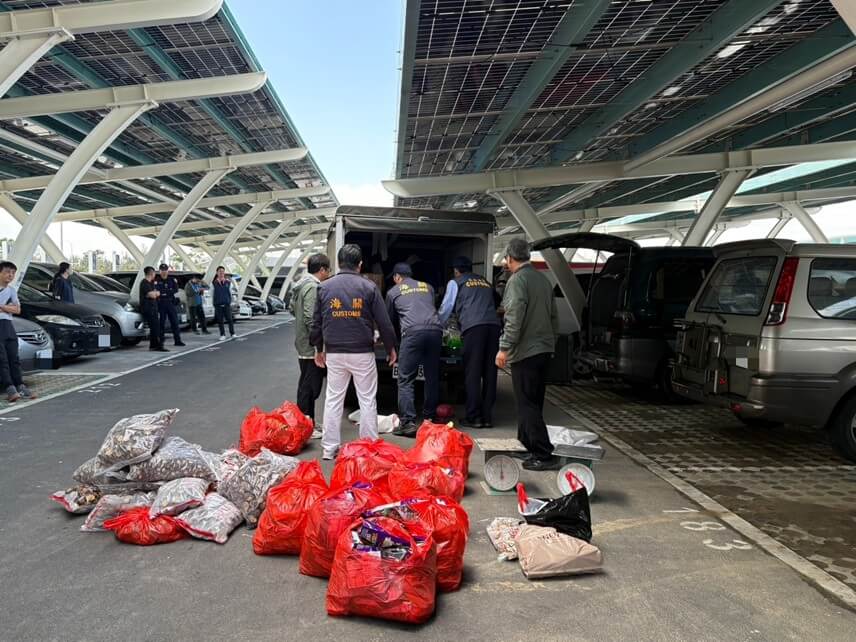 聯手打擊小三通走私亂象　金門水頭港查扣逾400公斤大陸農產品及食品