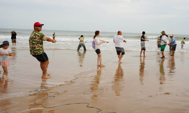 【2026金門暑假旅遊最強指標】金湖海灘花蛤季724熱血開跑,巨型水樂園、牽罟文化體驗全攻略 【2026金門暑假旅遊最強指標】金湖海灘花蛤季724熱血開跑,巨型水樂園、牽罟文化體驗全攻略