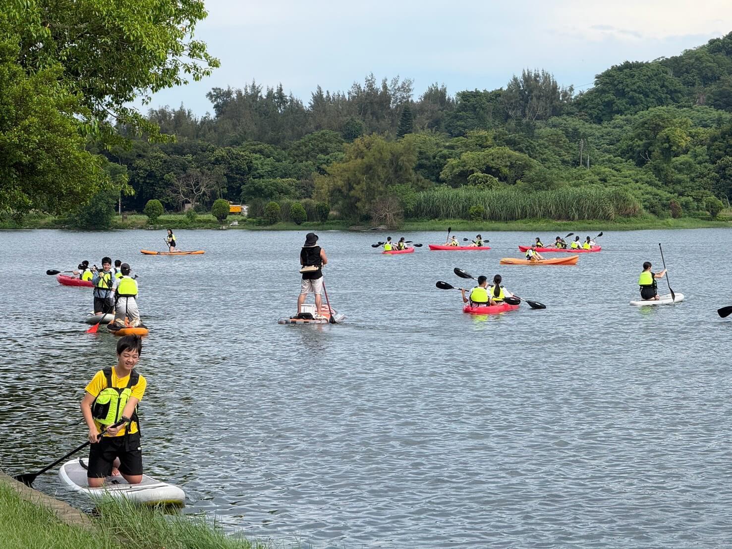 暑期少年進化營走進古崗湖 水域體驗培養安全與探索力 暑期少年進化營走進古崗湖 水域體驗培養安全與探索力