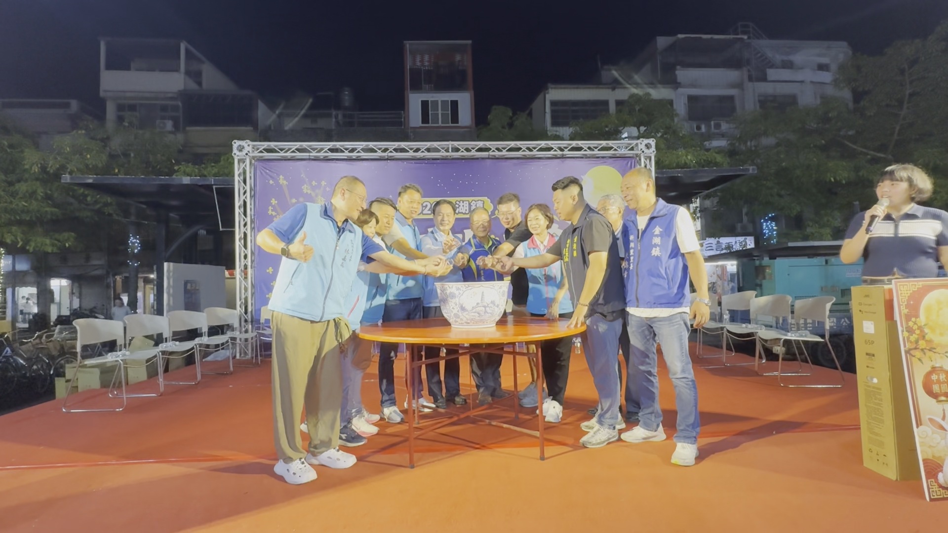 金湖中秋博狀元 千人擲骰拚六萬六現金 金湖中秋博狀元 千人擲骰拚六萬六現金