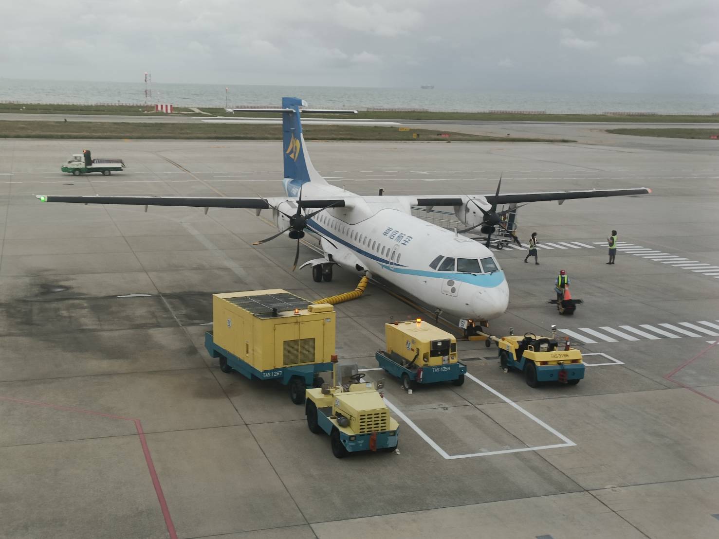 華信航空國內航線票價8月1日起調降 旅客可1機退手續