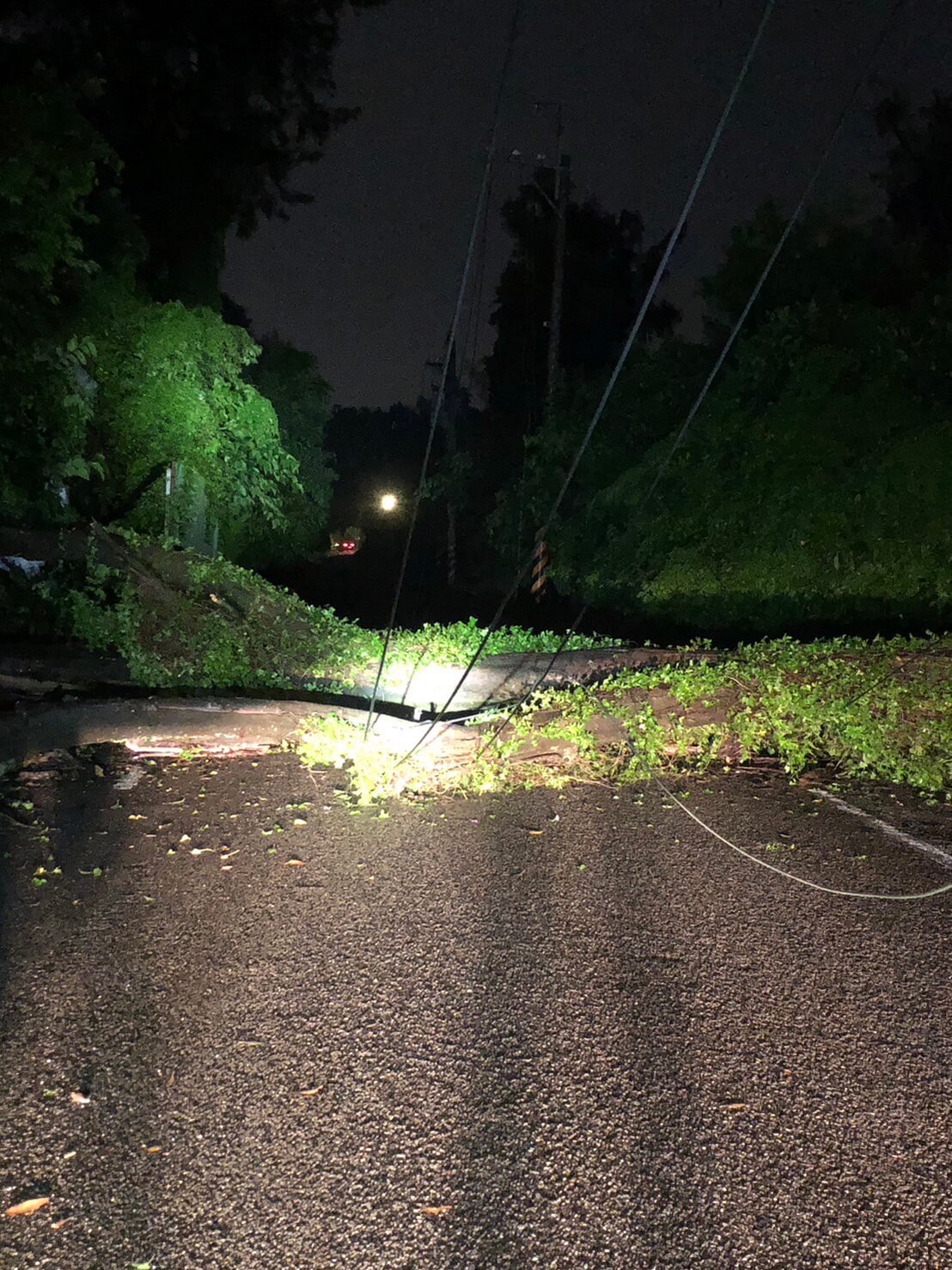 金門大雷雨烈嶼鄉301戶停電 台電漏夜拚復電