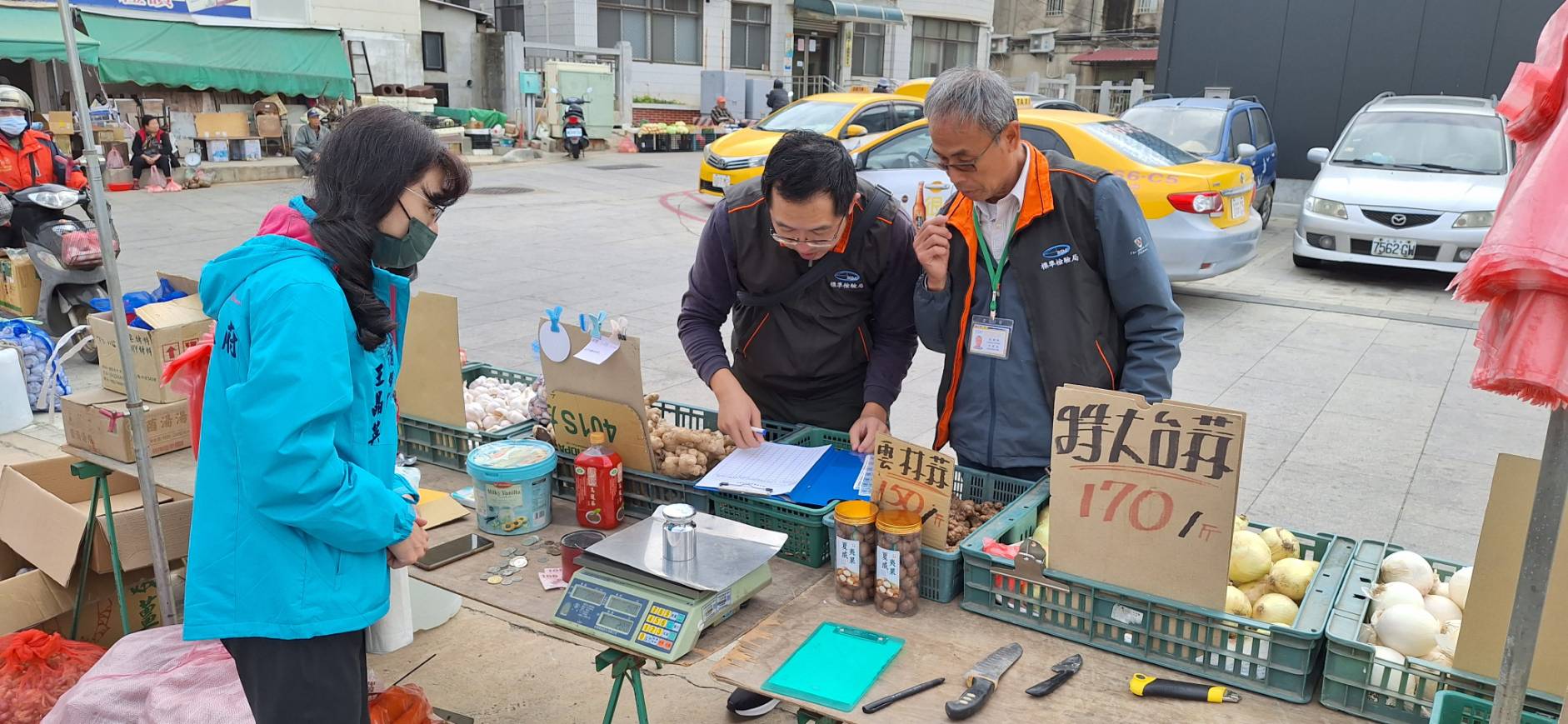 維護年關採買公平  金門消保官會同標檢局核傳統市場磅秤