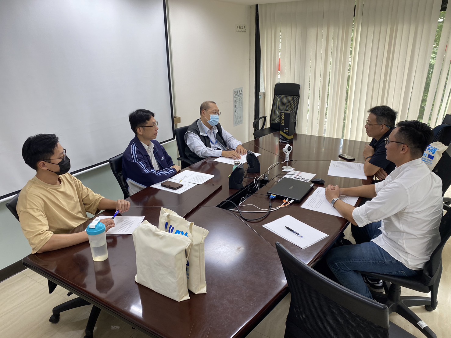 金門縣政府拜會航港局 爭取打造臺金高速客輪及挹注烏坵交通經費 金門縣政府拜會航港局 爭取打造臺金高速客輪及挹注烏坵交通經費